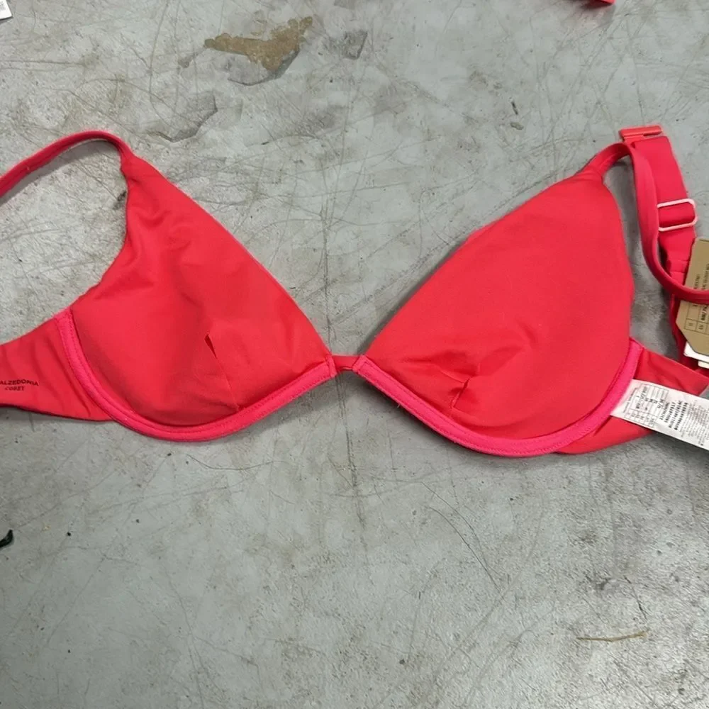 Bright Pink Bikini Top CALZEDONIA Underwire No Padding Adjustable Straps - NWT